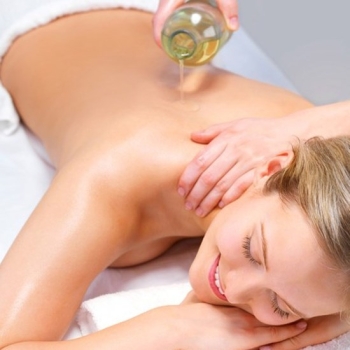 Kỹ năng massage cô bé - Bứt phá giới hạn cực khoái với dầu LIYONI