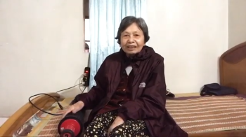 Cảm nhận của cụ Lê Thị Luyện sau khi tập Con lăn nhiệt HecQuyn